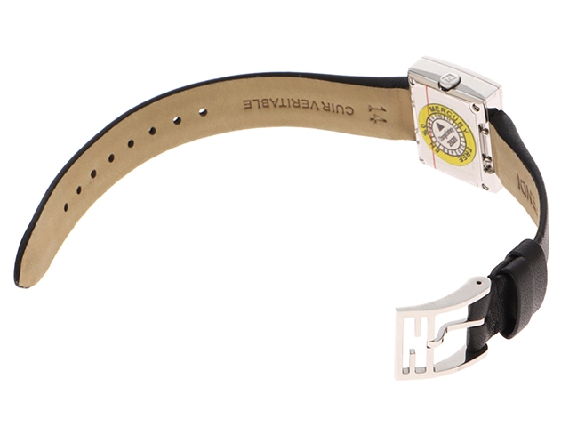 フェンディ 腕時計 F100101001 ズッカフェイス レクタンギュラー　ブラック