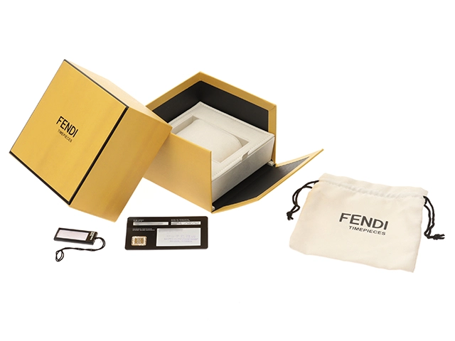 フェンディ 腕時計 F100101001 ズッカフェイス レクタンギュラー　ブラック