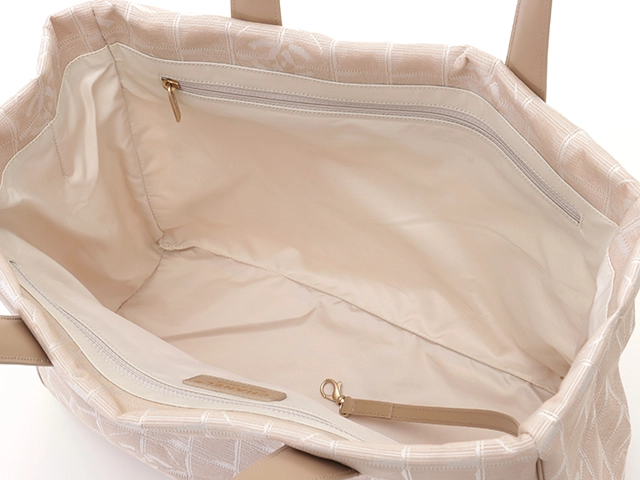 CHANEL　シャネル　ニュートラベルライントートMM　ベージュ/GP金具　ナイロン/レザー【431】2148103709944