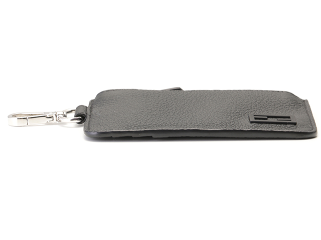 FENDI フェンディ FFもチーフ フラグメントケース ブラック レザー