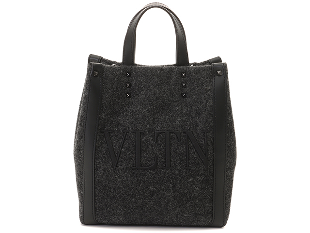 VALENTINO（トートバッグ ・ ブラック/黒色系）のフリマアイテム一覧