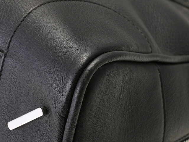 LOEWE　ロエベ　アマソナ75　ブラック　カーフ　301.30.L03　2wayハンドバッグ　2148103733482【207】