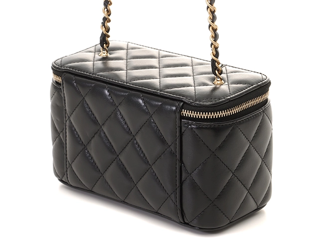 CHANEL　シャネル　マトラッセ　ミラー付横型バニティ　AP3940　ブラック　GP金具　ラムスキン　シリアルランダム【433】