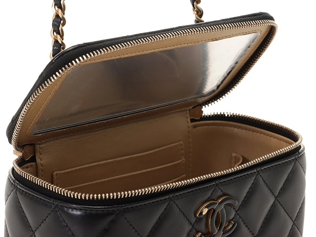 CHANEL　シャネル　マトラッセ　ミラー付横型バニティ　AP3940　ブラック　GP金具　ラムスキン　シリアルランダム【433】