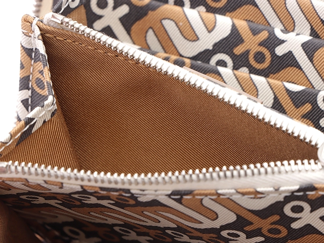 Hermès　エルメス　コインケース　アザップコンパクト　シルクイン　クレ／ＳＶ　刻印B（2023年頃）2148103743368【437】