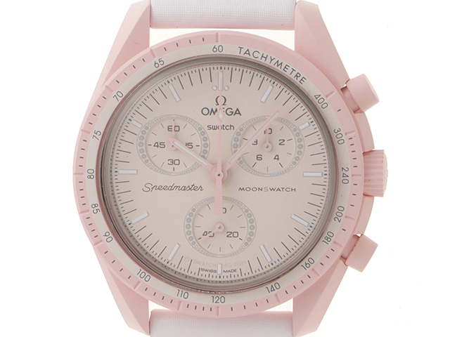 swatch スウォッチ×OMEGA オメガ MOONSWATCH MISSION TO VENUS SO33P100 バイオセラミック  ピンク/ホワイト クォーツ 【460】2148103751455 の購入なら「質」の大黒屋（公式）