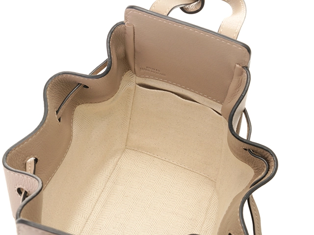 LOEWE ロエベ　ハンモック ドローストリングバッグ　ミニ　グレージュ【431】2148103753565