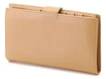 CHANEL ベージュ レザー二つ折り財布 シャネル CHANEL 二つ折り財布 ベージュ レザー - メルカリ