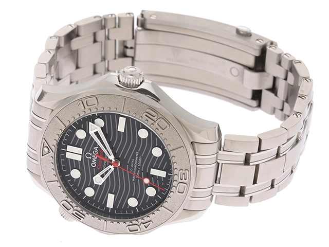 OMEGA オメガ 腕時計 2022年並行品 シーマスター ダイバー300m Nektonエディショ﻿ン 210.30.42.20.01.002 ブラック文字盤 ステンレス 自動巻き【472】SJ