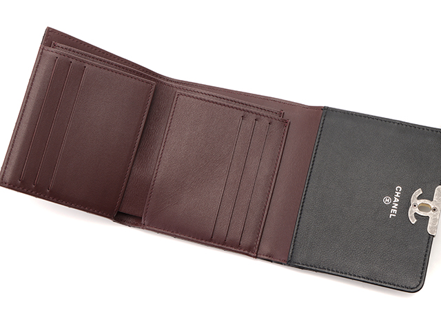 CHANEL シャネル マトラッセ ターンロック 三つ折り財布 ブラック  