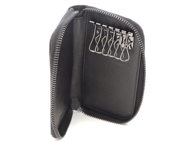 PRADA プラダ　6連キーケース　ブラック　ｻﾌｨｱｰﾉ　【432】　2148103787447