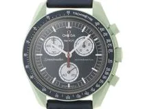 swatch　スウォッチ　MoonSwatch MISSION ON EARTH オメガコラボ　SO33G100　【430】2148103788857