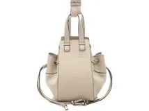 LOEWE ロエベ 2Wayバッグ ハンモック ドローストリングバッグ スモール レザー リネン ベージュ系 2148103806407【433】