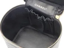 CHANEL　シャネル　ココマーク　タテガタバニティ　ブラック／ＧＰ　キャビア　A01998【430】2148103816932