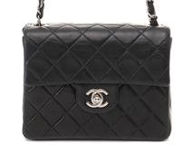 CHANEL シャネル ミニマトラッセ17チェーンショルダー ブラック/シルバー金具 ラムスキン A01115【472】YY