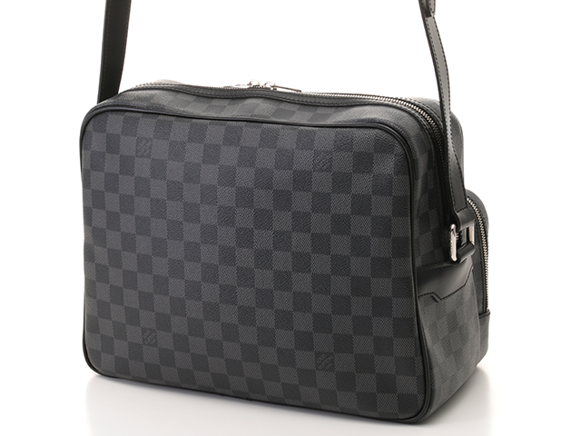 美品✨ルイヴィトン ルイ ヴィトン ダミエ N45252 イオショルダー LOUIS VUITTON - ルイ ヴィトン ダミエ グラフィット イオ 斜め