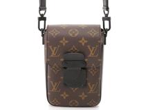 Louis Vuitton　ルイ・ヴィトン　Ｓロックヴェルティカル・ウェアラブルウォレット　モノグラム・マカサー　M81522【430】2148103847066