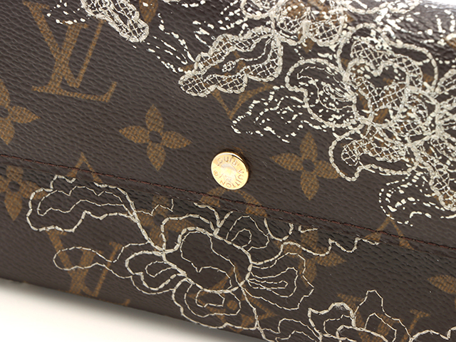 LOUIS VUITTON ルイ・ヴィトン 財布 ポルトフォイユ・サラ モノグラム  
