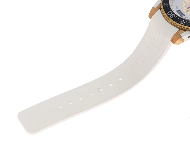 GUCCI グッチ  DIVE ダイブ クォーツ ホワイト ラバー メンズ YA136322【472】