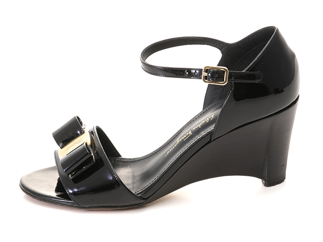 Salvatore Ferragamo サルヴァトーレフェラガモ ヴァラウェッジソール