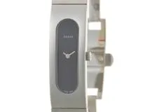 GUCCI グッチ バングルウォッチ 2400S ステンレス ブラック文字