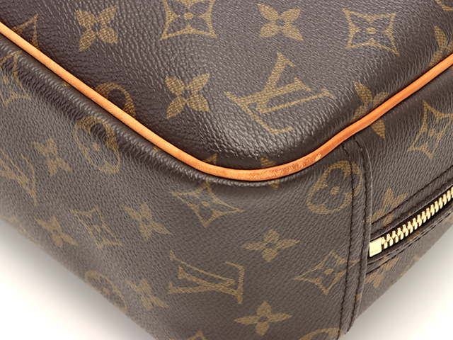 LOUIS VUITTON ルイ・ヴィトン トゥルーヴィル モノグラム