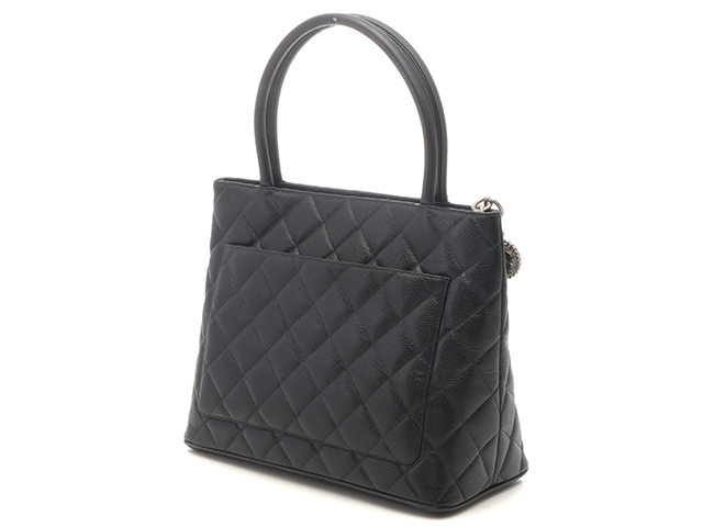 シャネル マトラッセ カーフィアスキン トートバッグ CHANEL/シャネル】よりキャビアスキンマトラッセトートバッグが