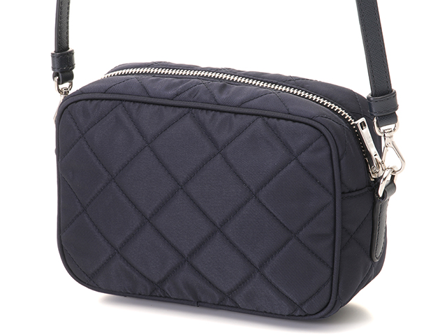 PRADA 紫 レアキルティング ギャル　平成　ウエストポーチ　ベルト　チェーン PRADA 紫 レアキルティング ギャル平成ウエストポーチベルトチェーン