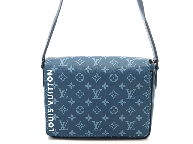 ルイ・ヴィトン　ディストリクト　ショルダーバッグ　紺色 ディストリクト（LOUIS VUITTON） ルイヴィトン LOUIS VUITTON