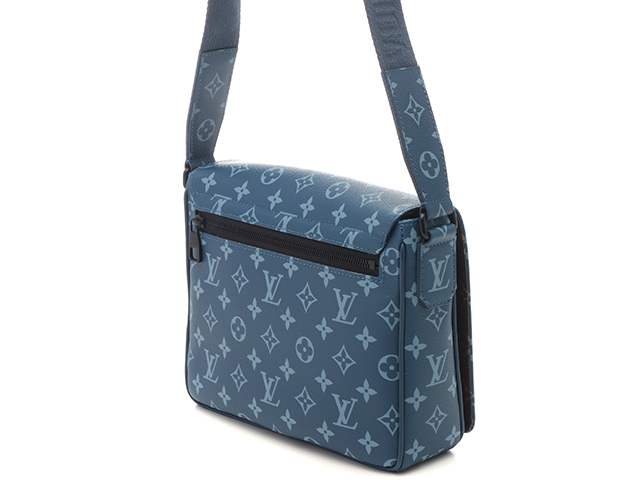 ルイ・ヴィトン　ディストリクト　ショルダーバッグ　紺色 ディストリクト（LOUIS VUITTON） ルイヴィトン LOUIS VUITTON