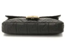 FENDI フェンディ ショルダーバッグ ズッカバゲットラージ