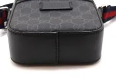GUCCI グッチ GGスプリーム ショルダーバッグ 682357 ブラック