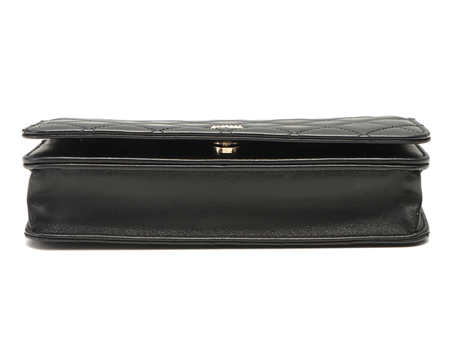 CHANEL シャネル マトラッセ ダブルフラップ チェーンウォレット