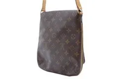 LOUIS VUITTON ルイ・ヴィトン ミュゼット・サルサ ショート