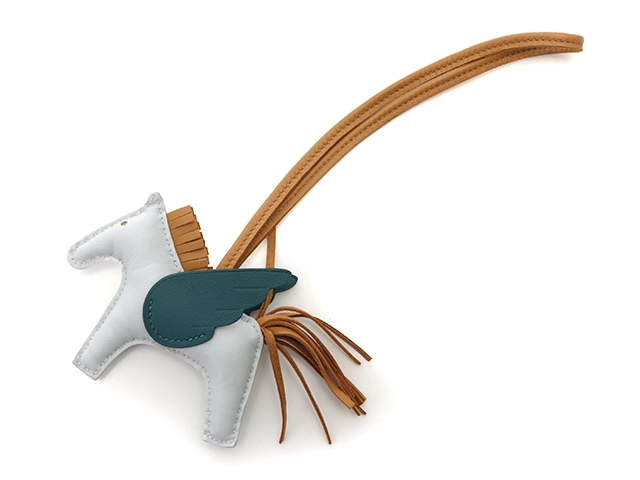 美品　エルメス　ペガサスチャーム pm ロデオ　ブルーブリュム HERMES ロデオ ペガサス チャーム PM ブルーブリュム エルメス