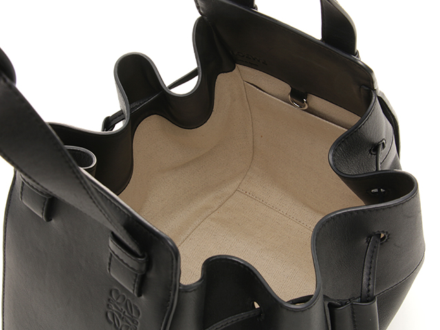 ロエベ ハンモック ドローストリング レザー バッグ LOEWE ロエベ ハンモック ドローストリングバッグ ミディアム