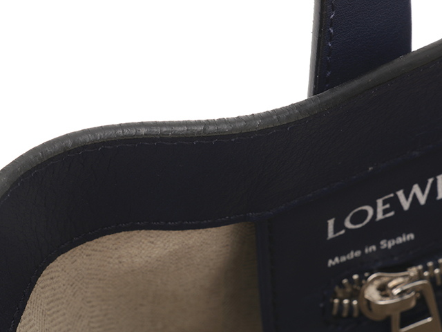 【美品】ロエベ　イーストウエストショッパー トートバッグ　黒 中古】 ロエベ LOEWE ショルダーバッグ イーストウエスト