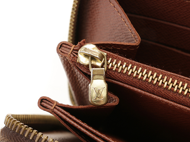 LOUIS VUITTON ルイヴィトン ジッピー・ウォレット モノグラム