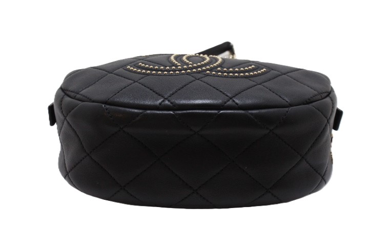 CHANEL マトラッセ レザー ショルダーバッグ CHANEL - シャネル CHANEL マトラッセ ショルダーバッグ バッグ