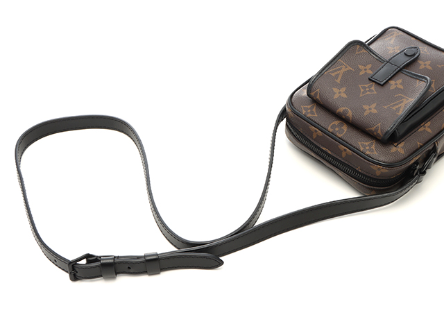 LOUIS VUITTON ルイヴィトン クリストファー・ウエアラブル ウォレット  