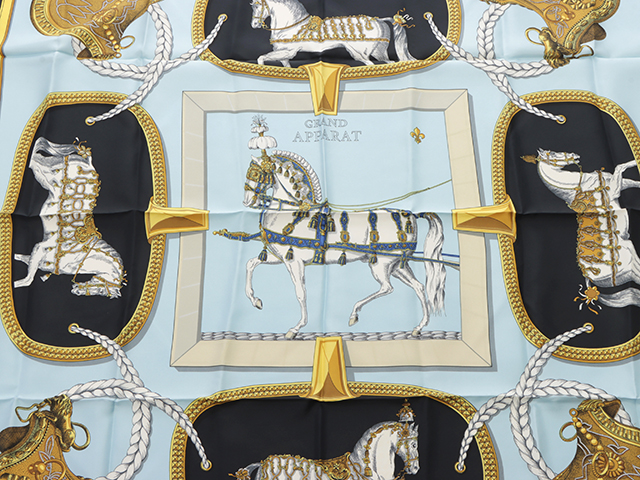 HERMES エルメス スカーフ カレ90 GRAND APPARAT ライトブルー