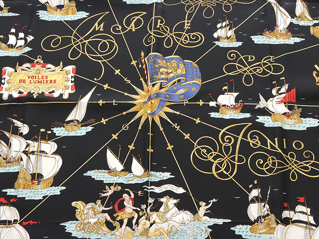 HERMES エルメス スカーフ カレ90 VOILES DE LUMIERE ブラック