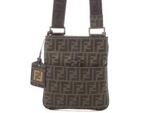 FENDI フェンディ　ズッカ　カバン 肩掛け 斜め掛け ショルダーバッグ ブラウン レディース　 PVC　2148103896330【208】