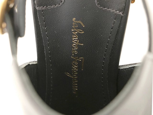 Salvatore Ferragamo　サルヴァトーレフェラガモ　ガンチーニサンダル　レディース5ハーフ　ブラック　レザー　2148103896408　【432】