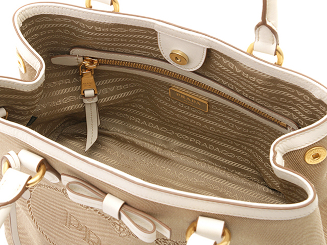 プラダ PRADA かごバッグ ベージュ/ホワイト PRADA かごバッグ ベージュ/ホワイト