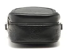 GUCCI グッチ GGエンボス ショルダーバッグ ブラック レザー