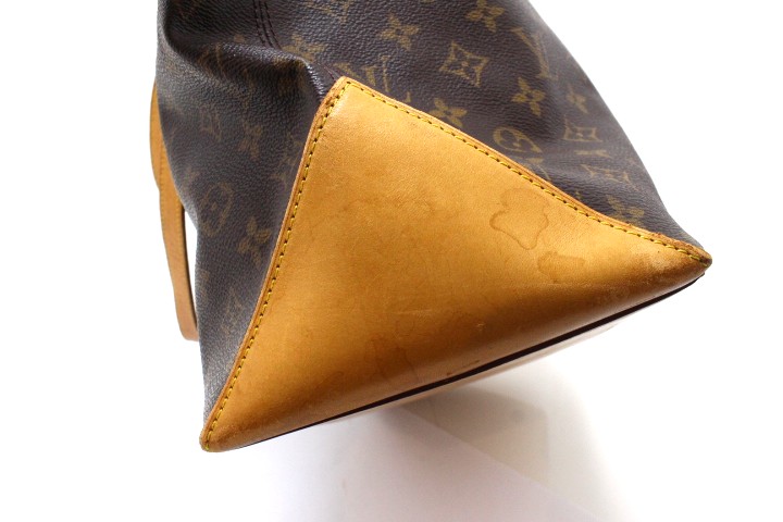 LOUIS VUITTON ルイ・ヴィトン モノグラム カバ・メゾ M51151