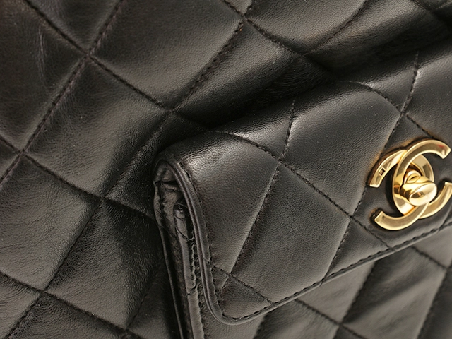 CHANEL　シャネル　リュックサック　ブラック　ゴールド金具　ラムスキン　ストラップ短め【471】L