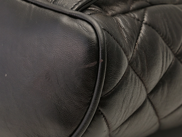 CHANEL　シャネル　リュックサック　ブラック　ゴールド金具　ラムスキン　ストラップ短め【471】L