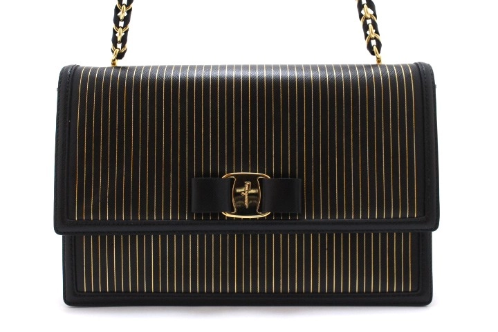 【美品】Salvatore Ferragamo ショルダーバッグ　ヴァラリボン Salvatore Ferragamo フェラガモ ヴァラリボン チェーン